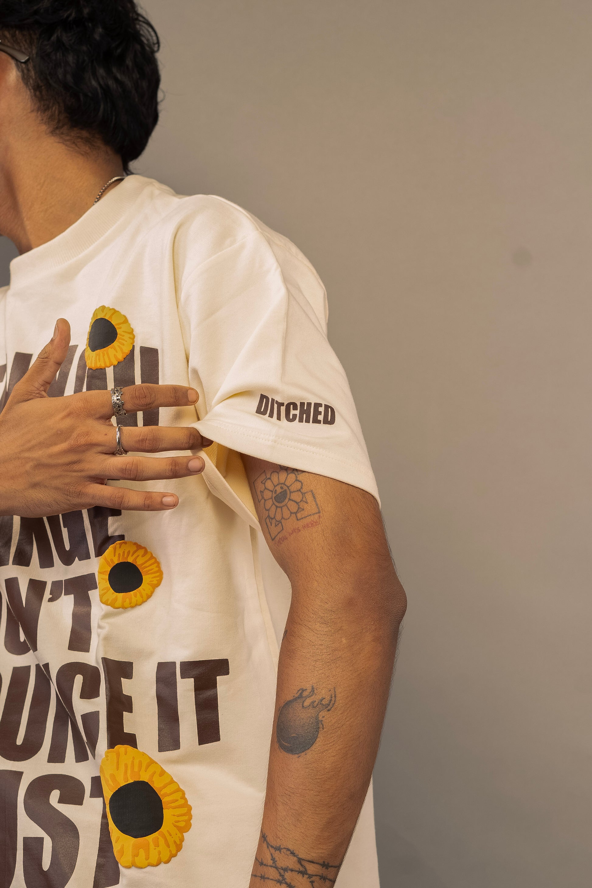 JUST BLOOM T-SHIRT